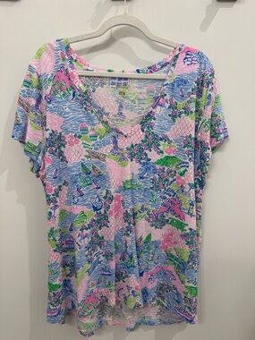 Lilly Pulitzer Martha’s Vineyard print V Neck Top NWOT